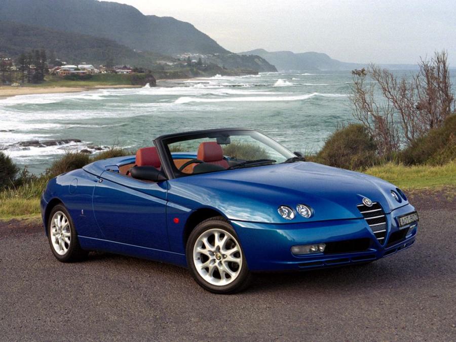  Alfa Romeo Spider (916S) 2003 года  (AU) (фото 2 из 28)